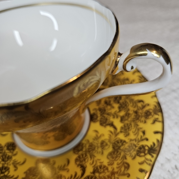 Aynsley England Bone China Cup and Saucer YELLOW GOLD White Gold RARE - Picture 8 of 16